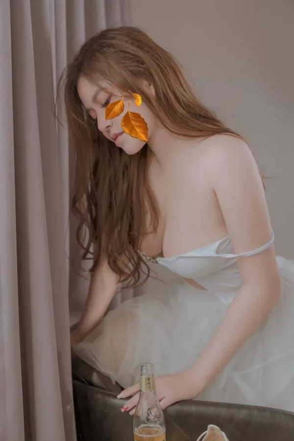 Em Trà - Nhiều Nước , Siêu Dâm , Mông To Sexy Nóng Bỏng