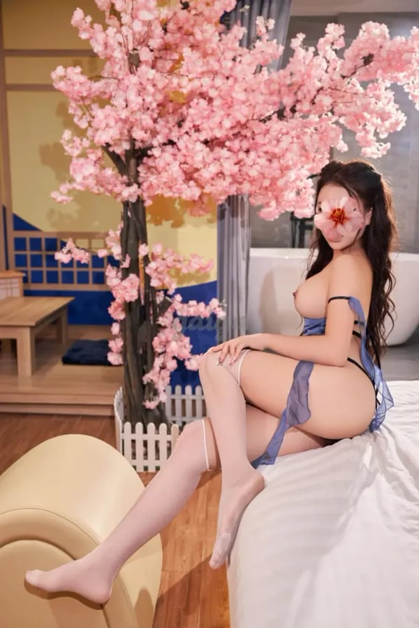 CHERRY 2k3 - Xinh Đáng Yêu - Ngực Đẹp Body Chuẩn - Mông Mẩy Căng Tràn - Thỏa Mãn Sung Sướng Cùng Em