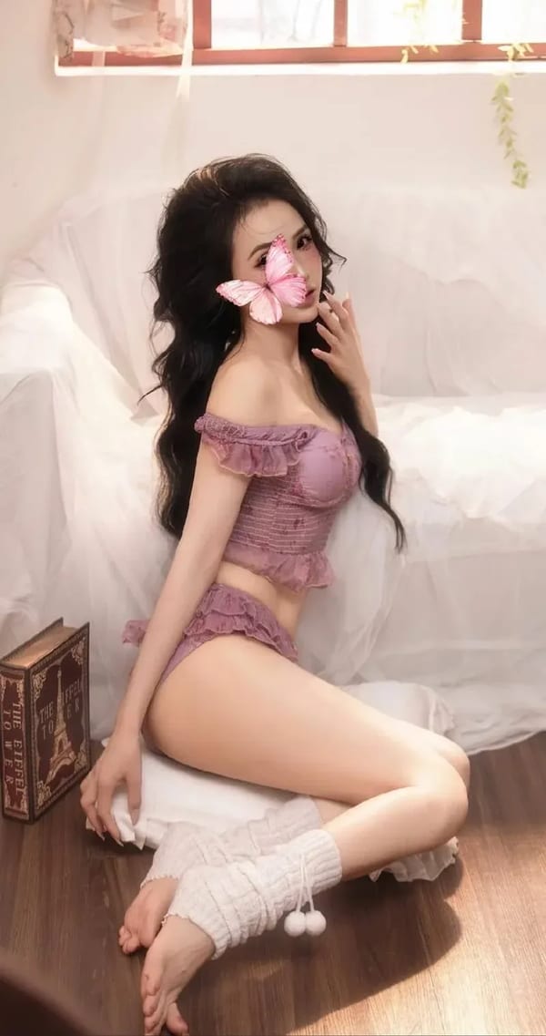 Linh Xinh🔥NON TƠ XINH DÂM BÍM ĐẸP VÚ HỒNG MÔNG CĂNG MẨY 