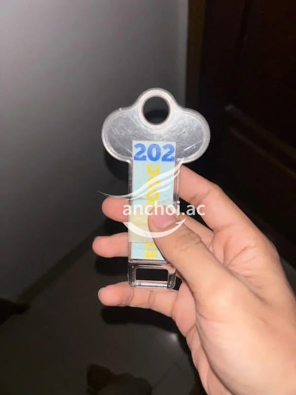 Bịp nhé mọi người.. em này trên bài ghi 400 nhưng đến nơi thì em đòi 500. Và e n