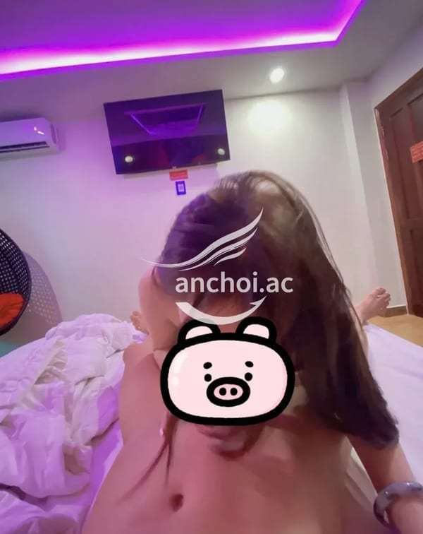 Dáng dấp đẹp ăn mặc sexy, mặt mũi xinh make up rất tây, giao tiếp khéo làm việc  — ảnh 3