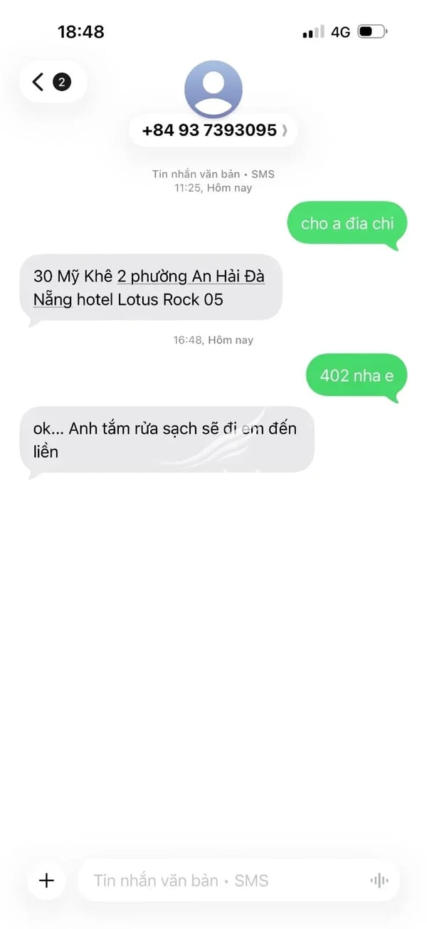 vú khá to và chắc mông cong, bướm khít và nhiều nước