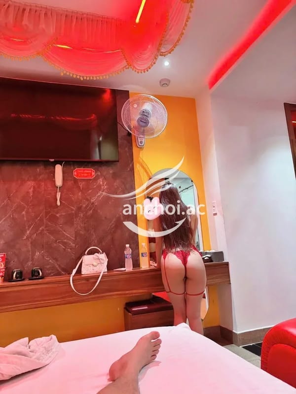 Da mịn dáng đẹp body cong vút . Dành cho bác nào thích ngực to mông bự nhé — ảnh 2